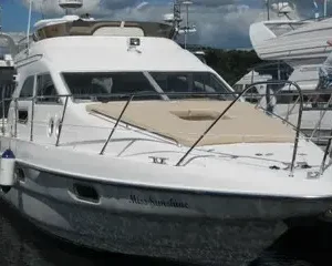 Sealine F33 Flybridge