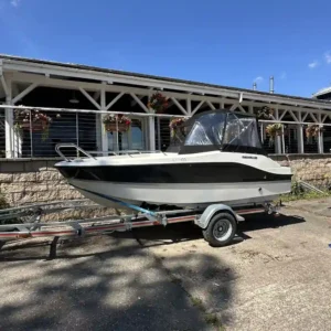 Quicksilver Activ 455 Open