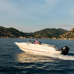 Bayliner VR6 Cuddy Outboard