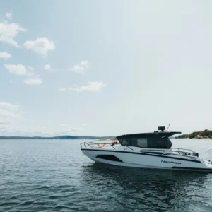 Nordkapp Coupe 905 v12